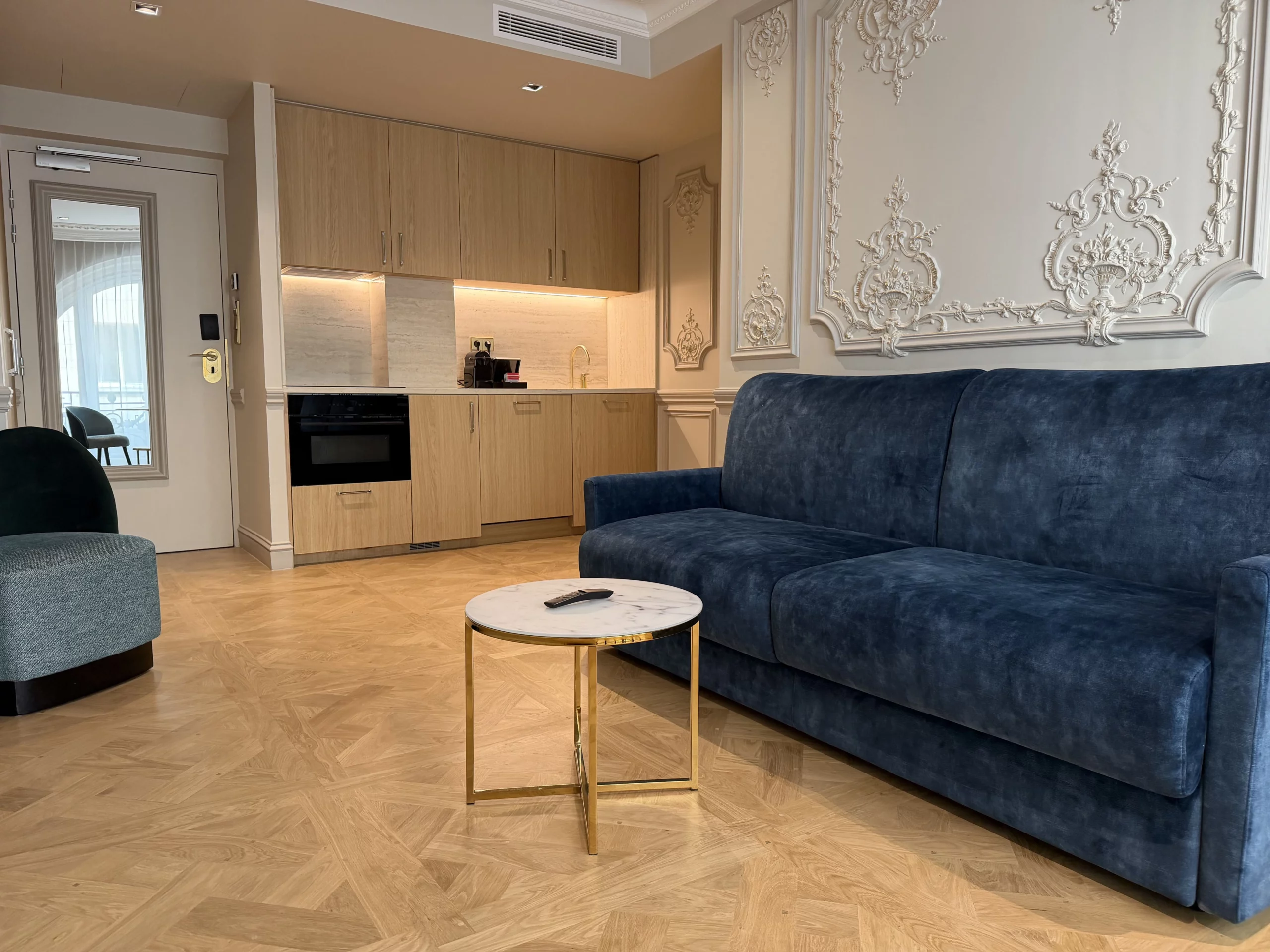 Prestige living and dining